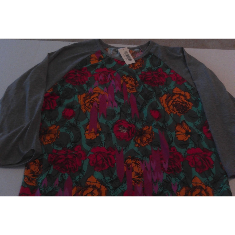 LULAROE RANDY WOMENS TEE SIZE 2XL NWT FLORAL W/GREY SLEEVES (RN5) - Picture 2 of 5